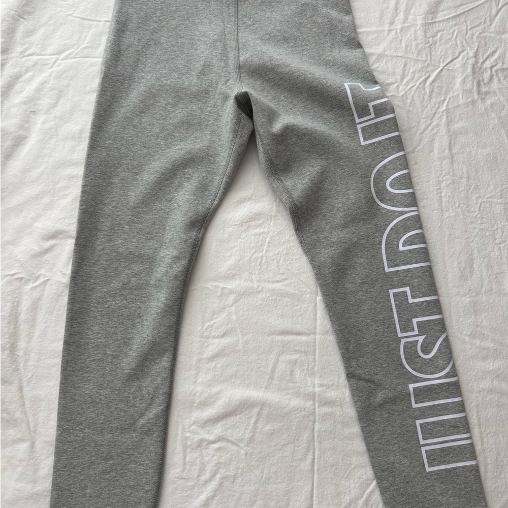 Nike Heather Gray Leggings